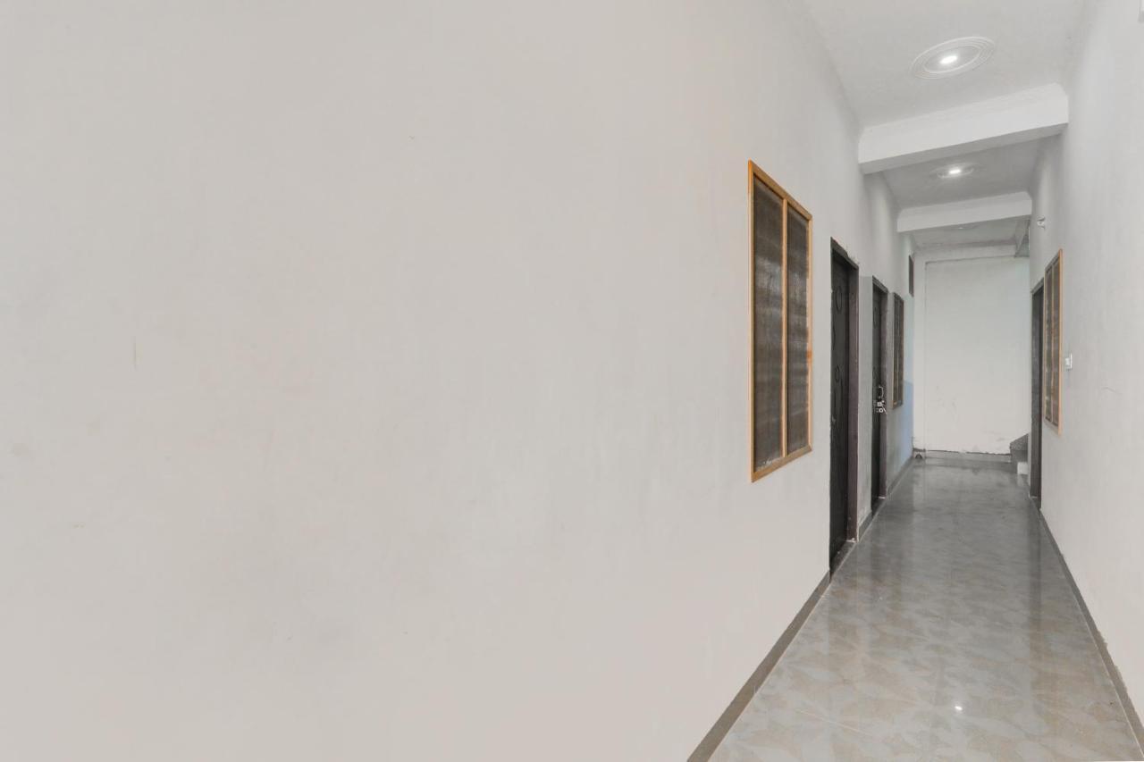 Oyo Flagship Shine Hotel Chinhat Eksteriør bilde