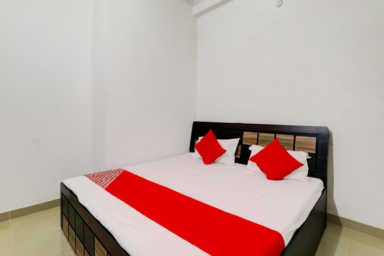 Oyo Flagship Shine Hotel Chinhat Eksteriør bilde