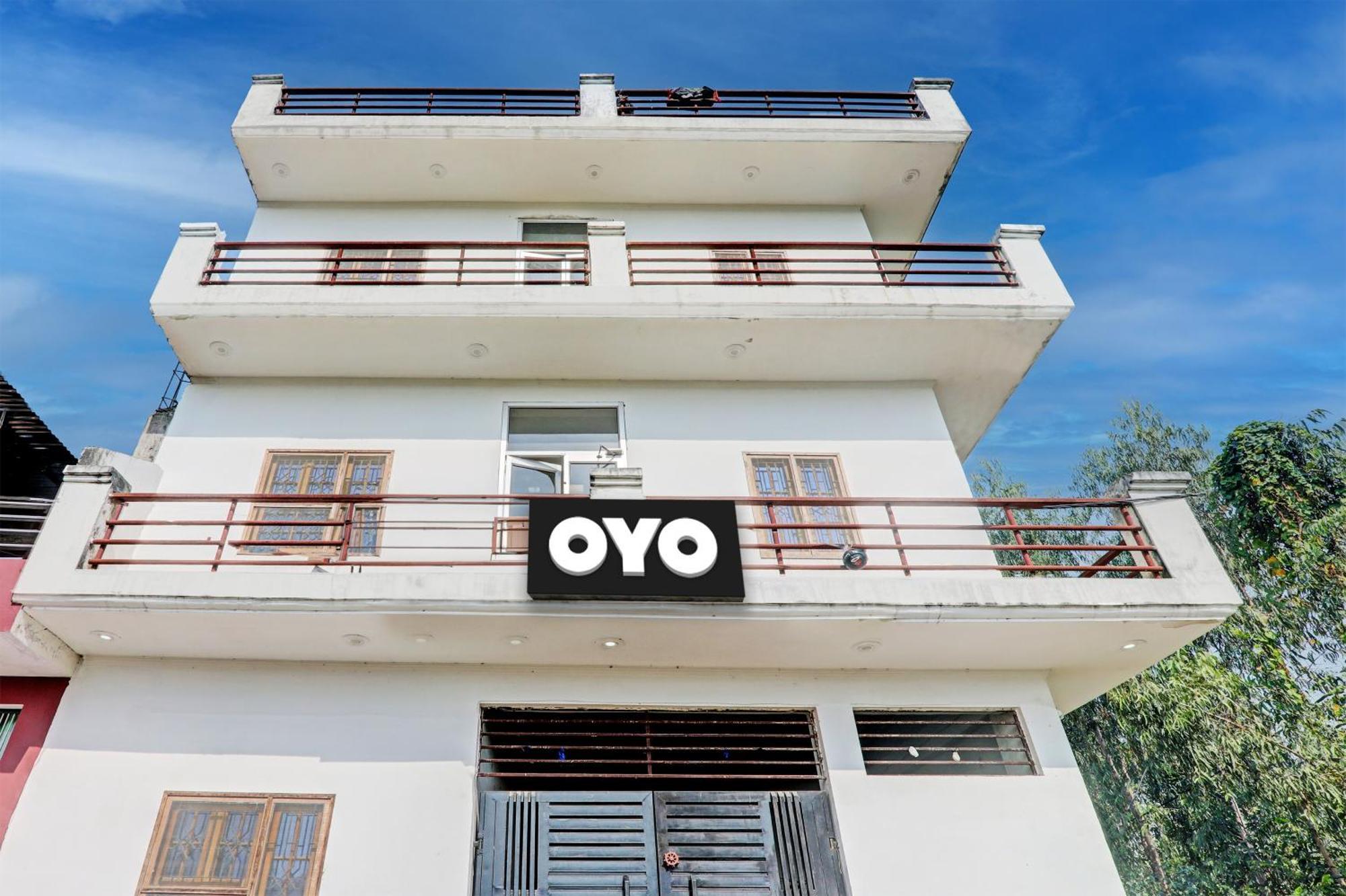 Oyo Flagship Shine Hotel Chinhat Eksteriør bilde
